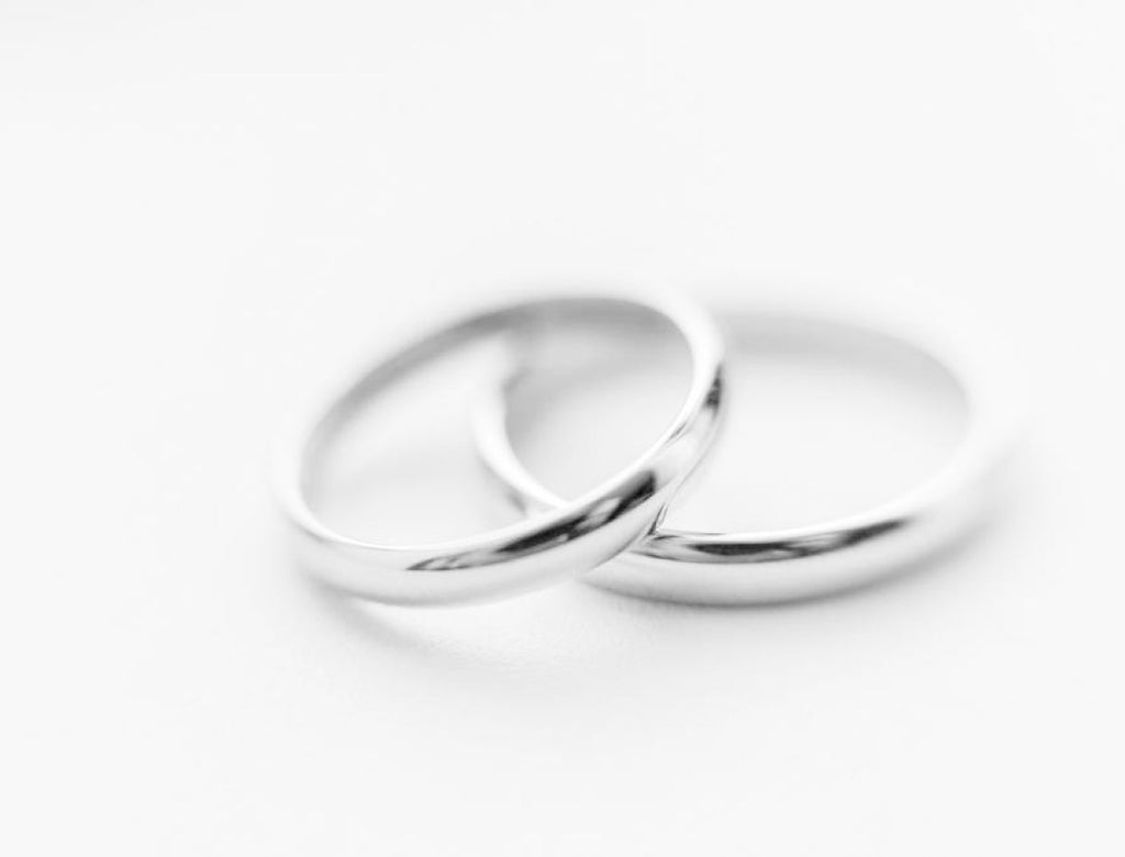 Difference between platinum and gold for engagement rings