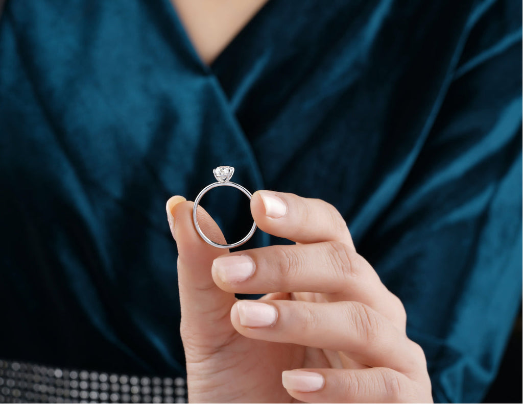 buying a diamond engagement ring