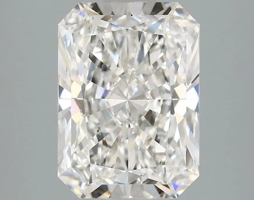 2.75 Carat Lab Grown Radiant Diamond